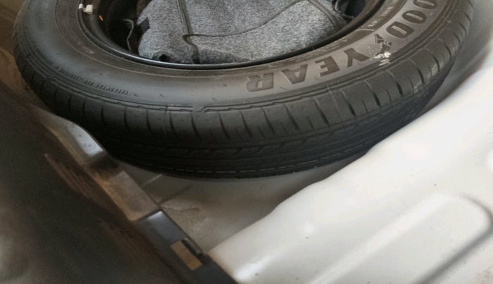 2022 KIA SONET HTX 1.5, Diesel, Manual, 57,411 km, tyre