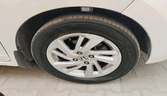 2016 Honda Jazz 1.2L I-VTEC V, Petrol, Manual, 70,469 km, tyre