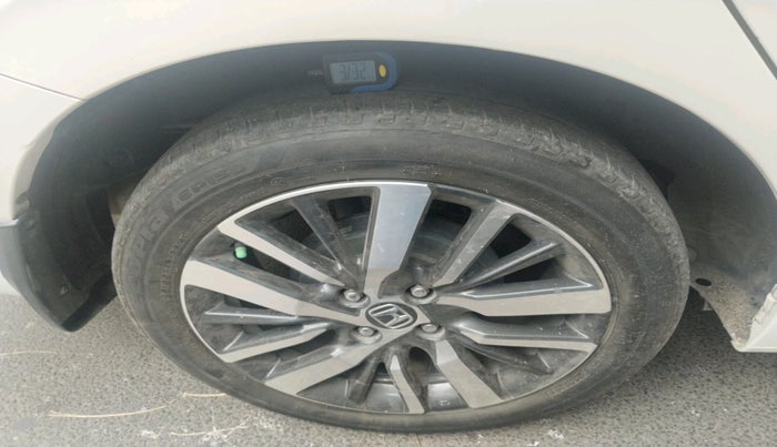 2022 Honda City 1.5L I-VTEC ZX CVT, Petrol, Automatic, 37,953 km, tyre