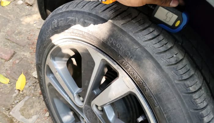 2021 Tata ALTROZ XZ PETROL, Petrol, Manual, 59,559 km, tyre