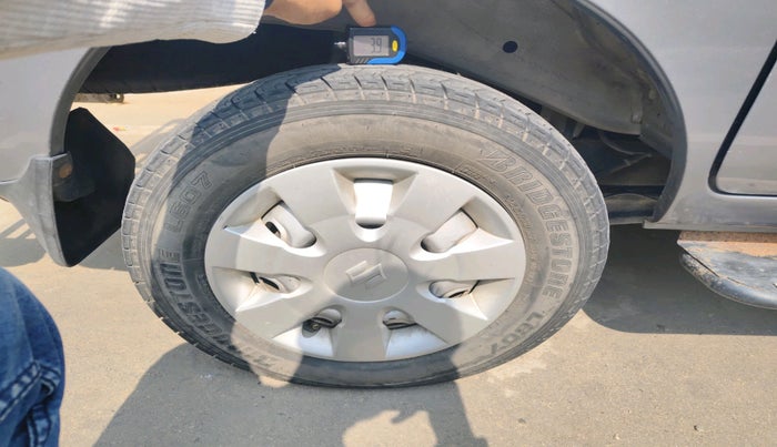 2022 Maruti Eeco 5 STR AC CNG (O), CNG, Manual, 80,127 km, tyre