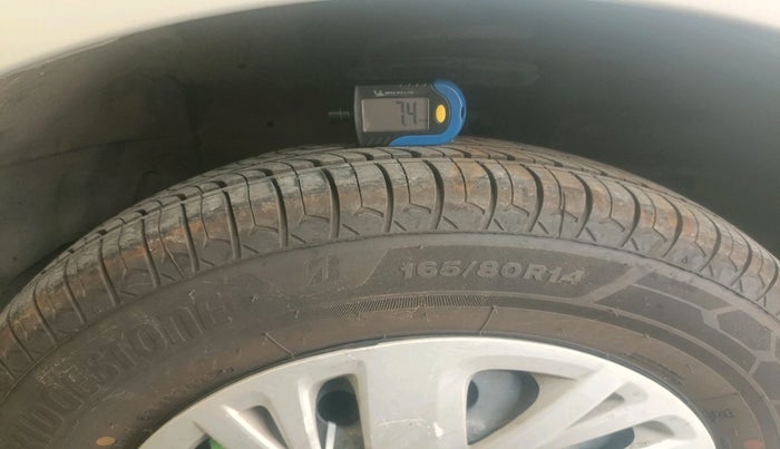 2015 Maruti Swift VXI, Petrol, Manual, 63,234 km, tyre