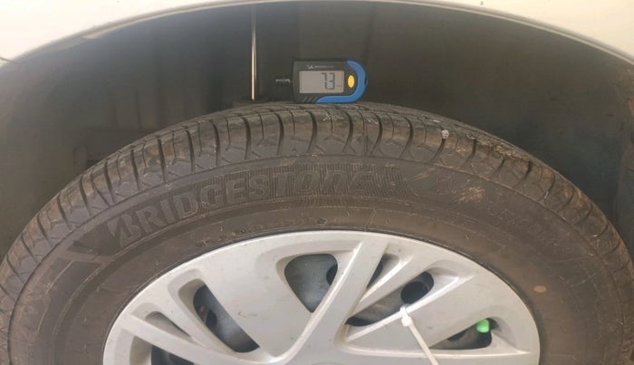 2015 Maruti Swift VXI, Petrol, Manual, 63,234 km, tyre