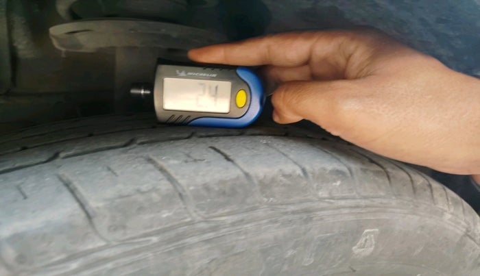 2022 Tata NEXON XE PETROL, Petrol, Manual, 63,031 km, tyre