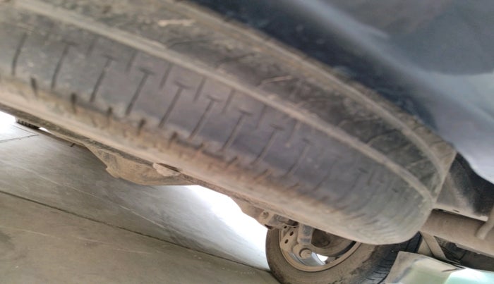 2019 Toyota Innova Crysta 2.8 ZX AT 7 STR, Diesel, Automatic, 1,38,412 km, tyre