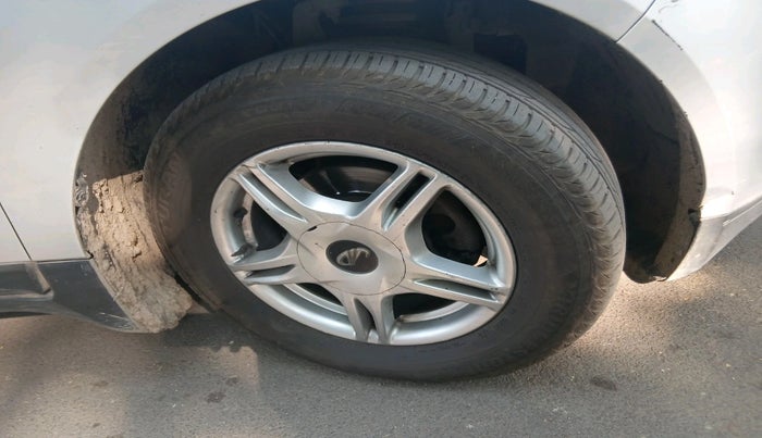 2018 Mahindra MARAZZO M6 7 STR, Diesel, Manual, 1,05,754 km, tyre