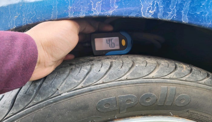 2017 Hyundai Eon SPORTZ, Petrol, Manual, 48,907 km, tyre