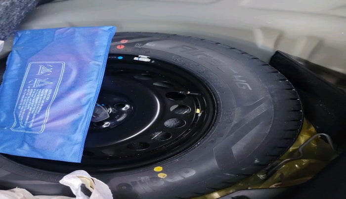 2024 Toyota Glanza G AMT, Petrol, Automatic, 20,332 km, tyre