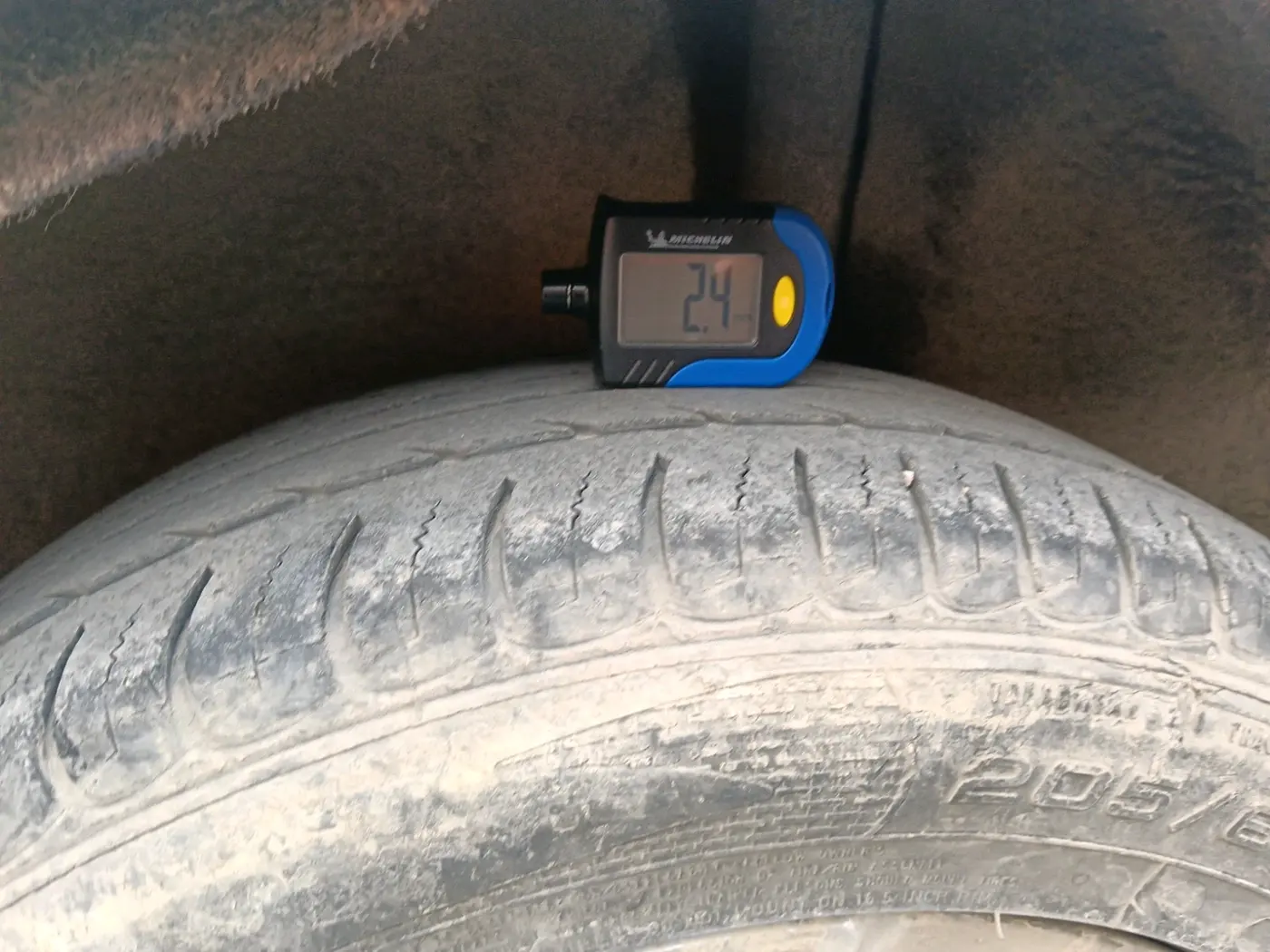 2015 Ford Ecosport TITANIUM 1.5L PETROL AT, Petrol, Automatic, 1,10,131 km, tyre