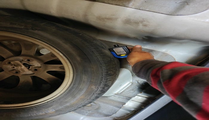 2011 Hyundai Verna FLUIDIC 1.6 VTVT SX, Petrol, Manual, 78,458 km, tyre