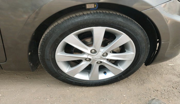 2012 Hyundai Verna FLUIDIC 1.6 VTVT SX, Petrol, Manual, 99,999 km, tyre