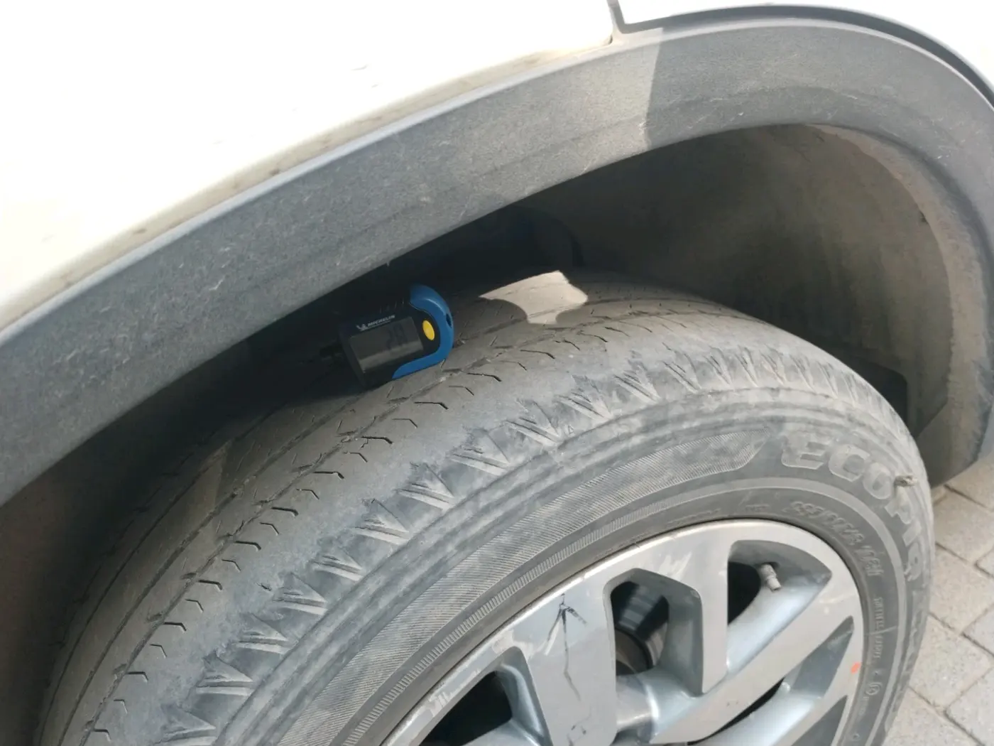 2022 Tata Safari XZA PLUS, Diesel, Automatic, 95,791 km, tyre