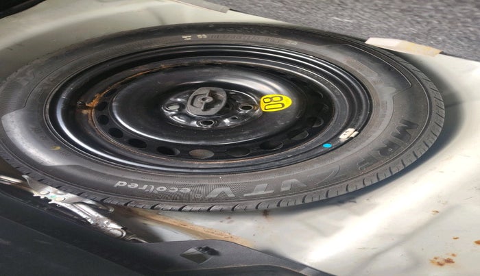 2020 Toyota Glanza G, Petrol, Manual, 50,166 km, tyre