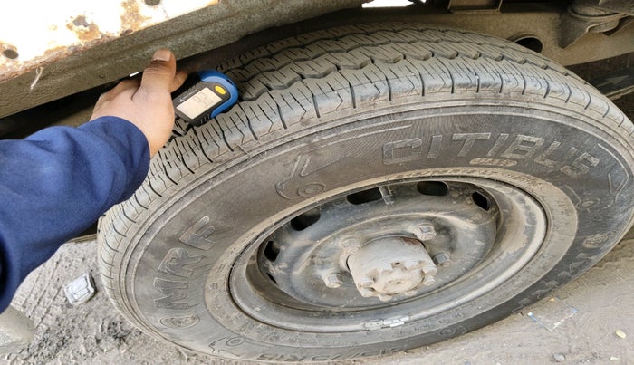 2018 Mahindra Bolero PLUS AC BS IV, Diesel, Manual, 94,795 km, tyre