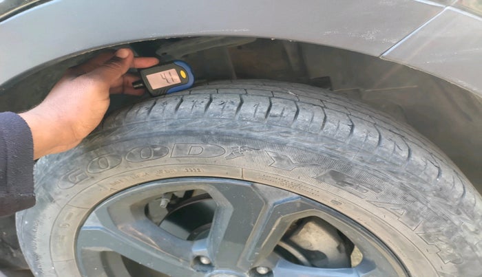 2022 Tata NEXON XZA PLUS PETROL DARK EDITION, Petrol, Automatic, 43,300 km, tyre