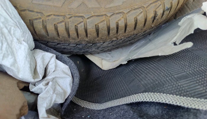 2015 Honda City 1.5L I-VTEC V MT, Petrol, Manual, 1,57,268 km, tyre