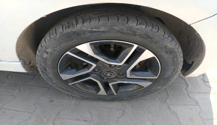 2017 Tata TIGOR XZ (O) PETROL, CNG, Manual, 93,515 km, tyre