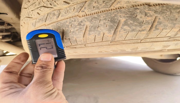 2016 Mahindra XUV500 W10 1.99, Diesel, Manual, 93,966 km, tyre