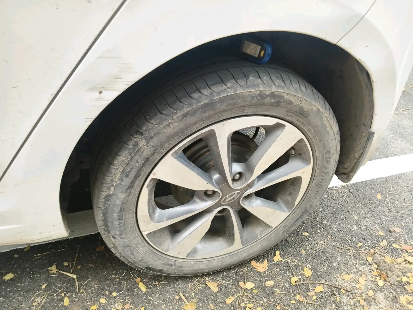 2015 Hyundai Elite i20 ASTA 1.2, Petrol, Manual, 1,11,963 km, tyre