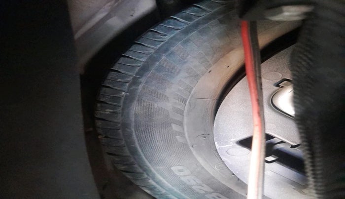 2018 Mahindra KUV 100 NXT K2 P 6 STR, CNG, Manual, 37,459 km, tyre