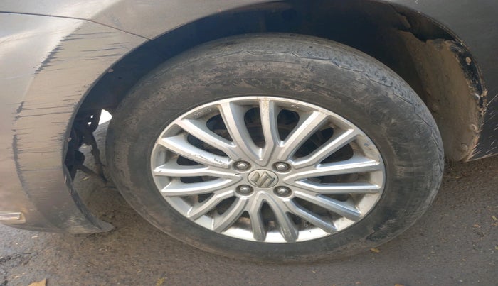 2017 Maruti Dzire ZDI AMT, Diesel, Automatic, 1,23,000 km, tyre