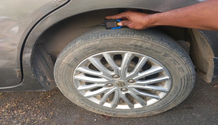 2017 Maruti Dzire ZDI AMT, Diesel, Automatic, 1,23,000 km, tyre