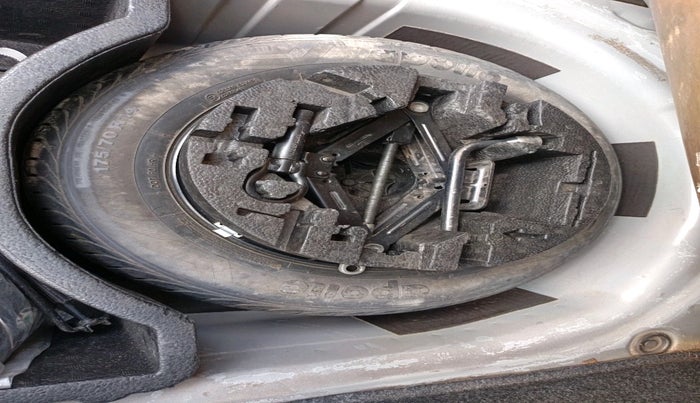 2015 Skoda Rapid 1.5 TDI CR ELEGANCE AT, Diesel, Automatic, 1,03,829 km, tyre