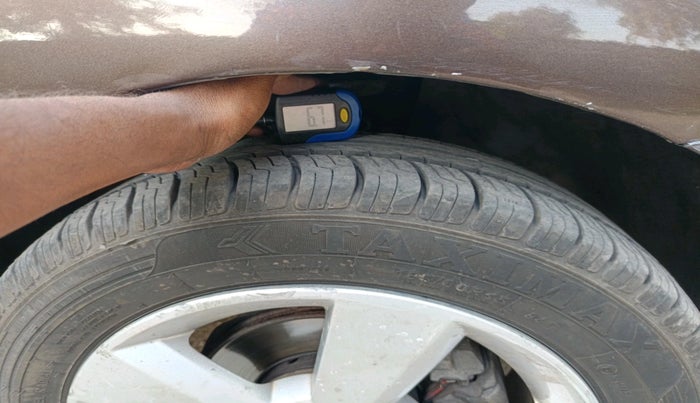 2015 Skoda Rapid 1.5 TDI CR ELEGANCE AT, Diesel, Automatic, 1,03,829 km, tyre