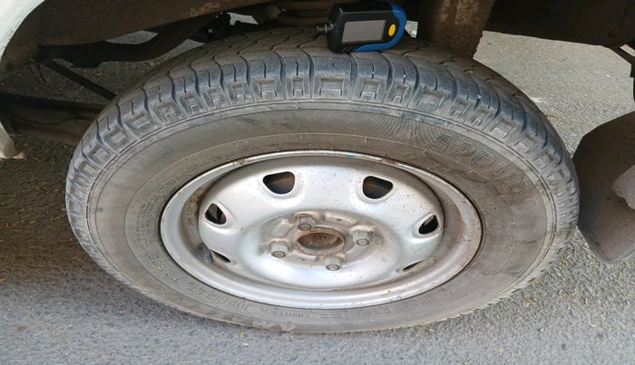 2021 Maruti Eeco 5 STR WITH A/C+HTR, Petrol, Manual, 15,215 km, tyre