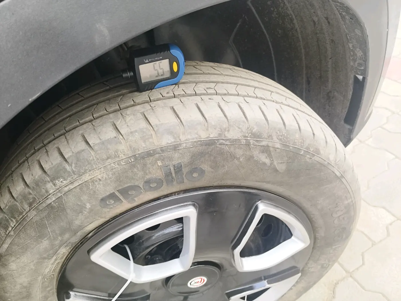 2019 Hyundai VENUE S 1.2, Petrol, Manual, 2 km, tyre