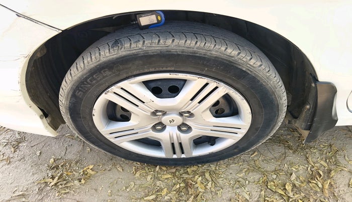 2011 Honda City 1.5L I-VTEC E MT, CNG, Manual, 71,770 km, tyre