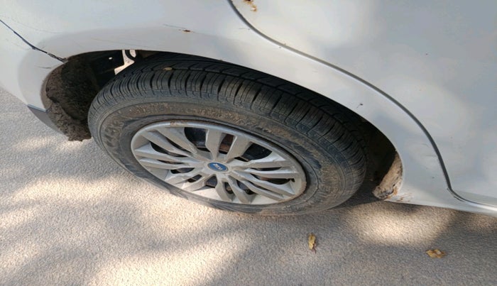 2012 Maruti Swift Dzire VDI, Diesel, Manual, 1,31,552 km, tyre