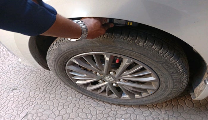 2021 Maruti Ertiga ZXI AT SHVS, Petrol, Automatic, 16,171 km, tyre