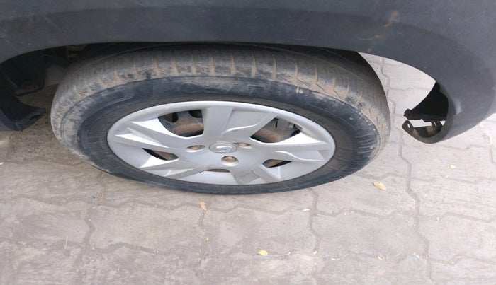 2020 Renault Kwid RXT 0.8, Petrol, Manual, 62,309 km, tyre