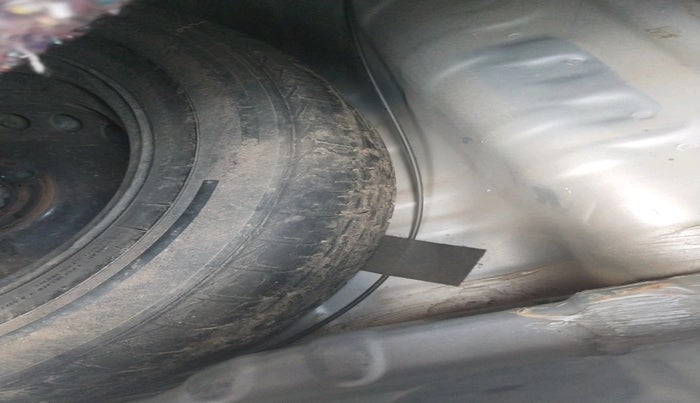 2020 Renault Kwid RXT 0.8, Petrol, Manual, 62,309 km, tyre