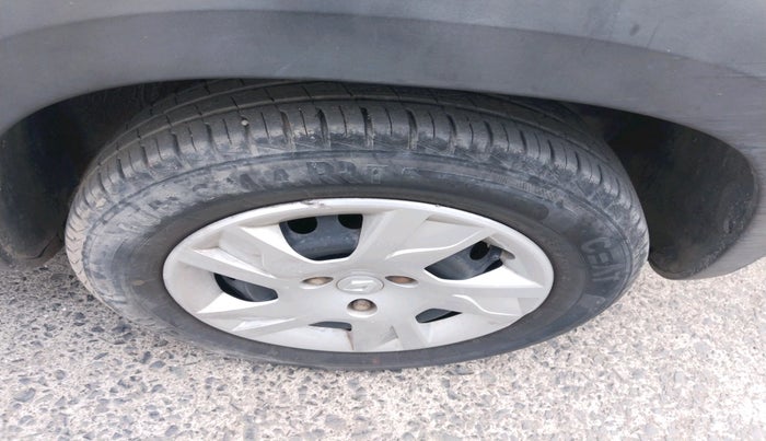 2020 Renault Kwid RXT 0.8, Petrol, Manual, 62,309 km, tyre