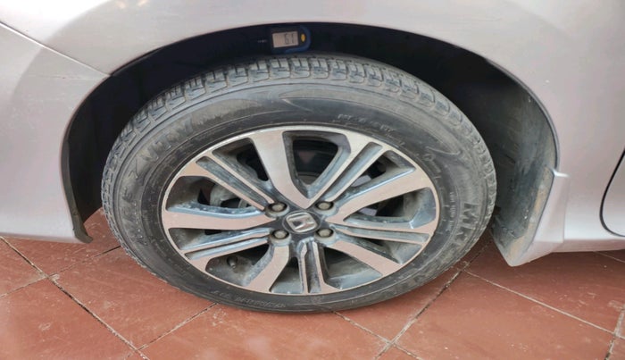 2017 Honda City 1.5L I-VTE V CVT, Petrol, Automatic, 68,214 km, tyre