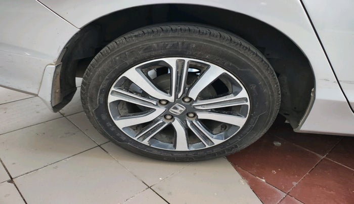 2017 Honda City 1.5L I-VTE V CVT, Petrol, Automatic, 68,214 km, tyre