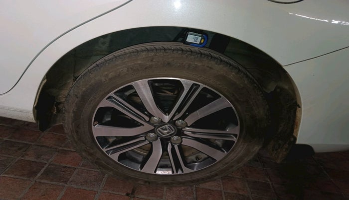 2023 Honda Amaze 1.2L I-VTEC VX CVT, Petrol, Automatic, 20,638 km, tyre