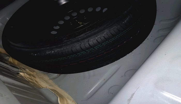 2023 Honda Amaze 1.2L I-VTEC VX CVT, Petrol, Automatic, 20,638 km, tyre