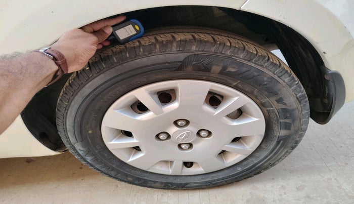 2013 Hyundai i20 MAGNA (O) 1.4 CRDI, Diesel, Manual, 2,37,316 km, tyre