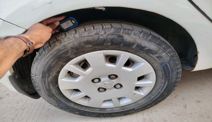 2013 Hyundai i20 MAGNA (O) 1.4 CRDI, Diesel, Manual, 2,37,316 km, tyre