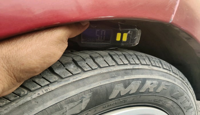 2011 Hyundai i10 SPORTZ 1.2, Petrol, Manual, 83,338 km, tyre