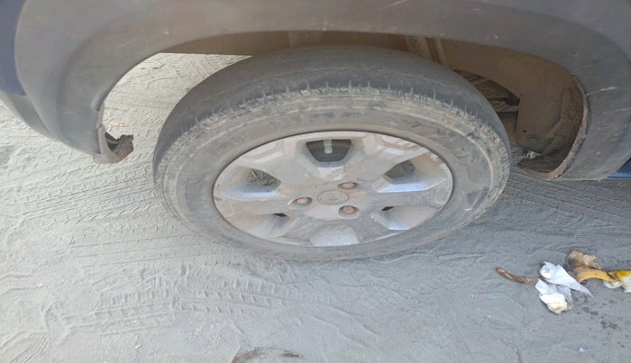 2018 Renault Kwid CLIMBER 1.0, Petrol, Manual, 1,17,760 km, tyre