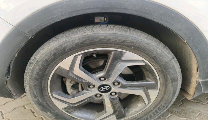 2018 Hyundai Creta SX AT 1.6 PETROL, Petrol, Automatic, 26,770 km, tyre