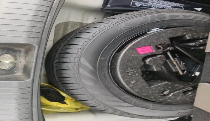 2018 Hyundai Creta SX AT 1.6 PETROL, Petrol, Automatic, 26,770 km, tyre