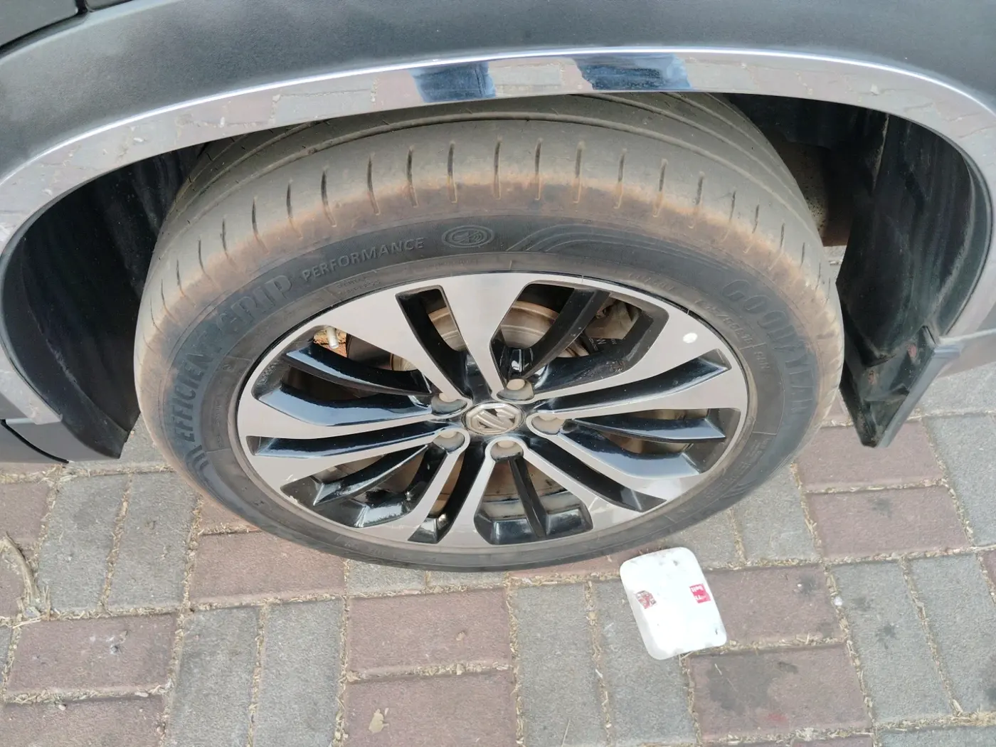 2021 MG HECTOR PLUS SHARP 1.5 PETROL TURBO CVT 6-STR, Petrol, Automatic, 42,467 km, tyre