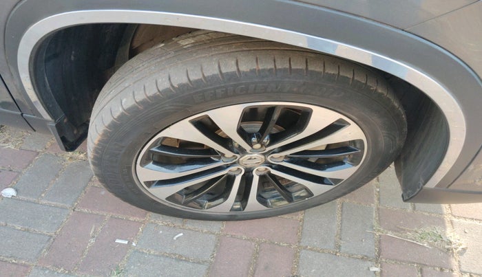 2021 MG HECTOR PLUS SHARP 1.5 PETROL TURBO CVT 6-STR, Petrol, Automatic, 42,467 km, tyre