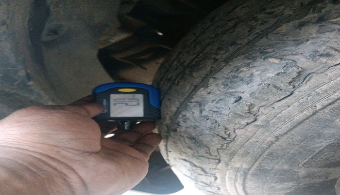 2016 Mahindra TUV300 T8, Diesel, Manual, 61,190 km, tyre