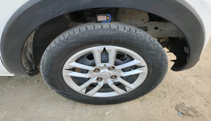 2022 Renault TRIBER RXL MT, Petrol, Manual, 3,62,562 km, tyre